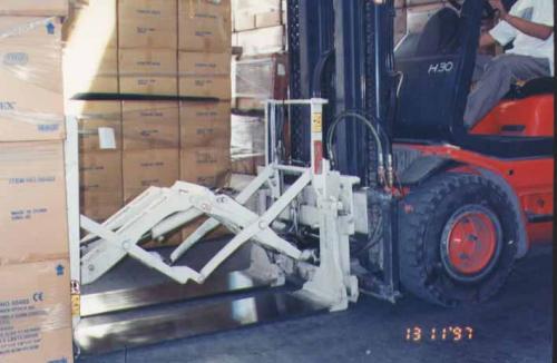 Përdorimi tërheqës Forklift Pull Attachment në industrinë e pajisjeve